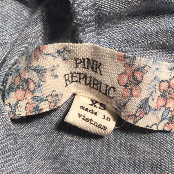 Pink Republic thin hoodie marked powder blue XS - Picture 4 of 4